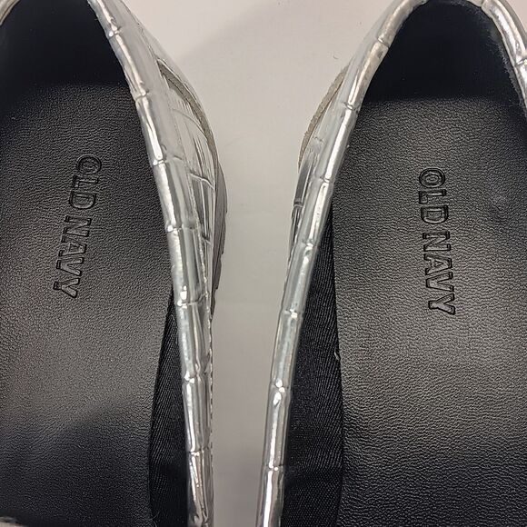 Old Navy Women's Shiny Silver Faux Leather Chunky Loafer Casual Shoes Size 6.5 - Picture 6 of 8